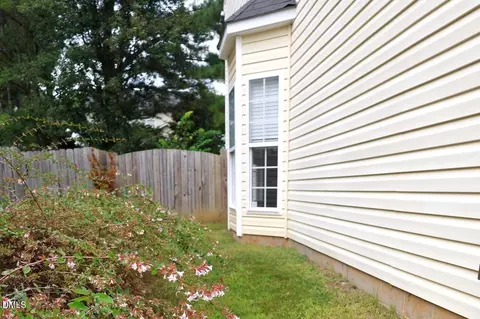 Exterior - 824 Stackhurst Way, Wake Forest, NC 27587 photo 8 of 10