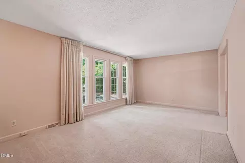 Living - 1608 Su John Rd, Raleigh, NC 27607 photo 2 of 4
