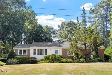 3413 Redbud Ln, Raleigh, NC 27607