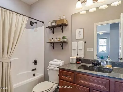 Bath - 136 Kenneth Ln, Willow Spring, NC 27592 photo 6 of 8
