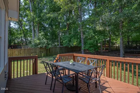 Exterior - 7 Mill Haven Ct, Durham, NC 27713 photo 4 of 9