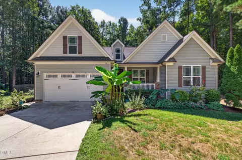 20 Oak Hollow Ct, Louisburg, NC 27549