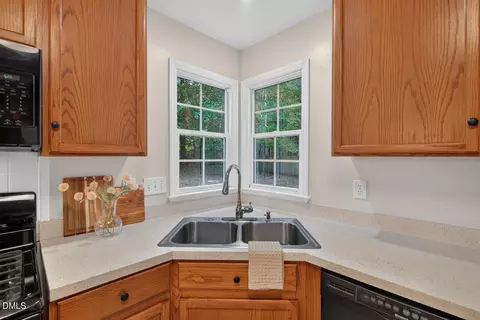 Kitchen - 6111 Chesden Dr, Durham, NC 27713 photo 4 of 5