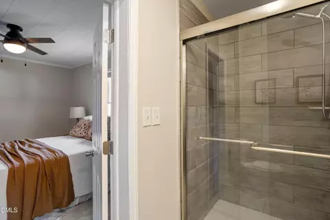 Bath - 2402 Otis St, Durham, NC 27707 photo 3 of 5