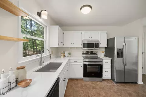 Kitchen - 308 Brandermill Dr, Durham, NC 27713 photo 2 of 3