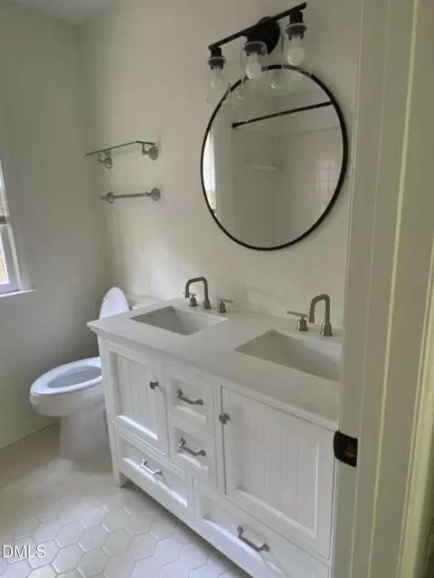 Bath - 308 Brandermill Dr, Durham, NC 27713 photo 3 of 5