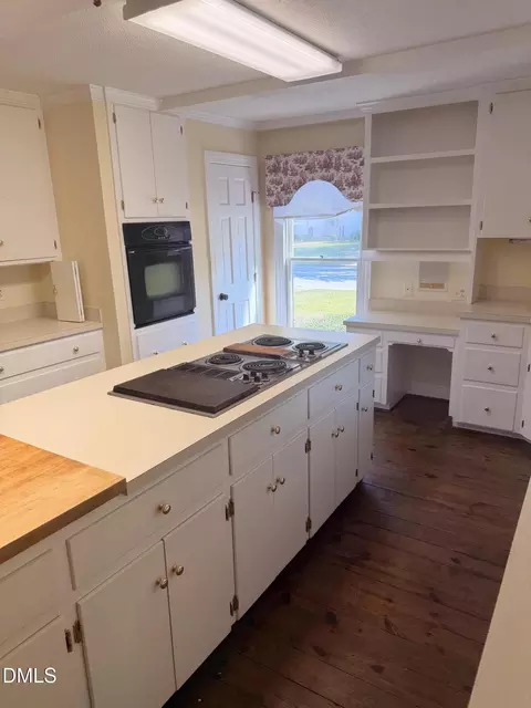 Kitchen - 904 Merry St, Dunn, NC 28334 photo 3 of 7