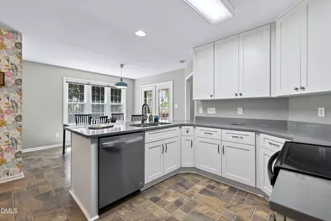 Kitchen - 2312 Maplegreen Ln, Apex, NC 27502 photo 6 of 6