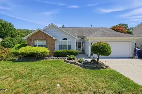 1325 Kendallwood Dr, Kernersville, NC 27284