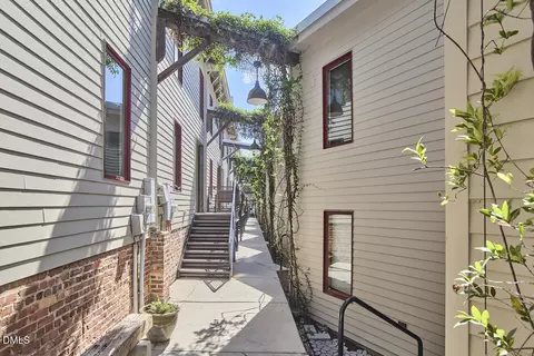 Exterior - 701 W Trinity Ave #117, Durham, NC 27701 photo 1 of 3