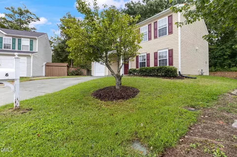 Exterior - 6 Stepney Ct, Durham, NC 27713 photo 3 of 6