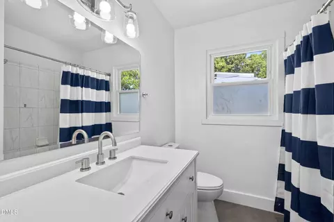 Bath - 1403 Maple Ave, Apex, NC 27502 photo 1 of 3