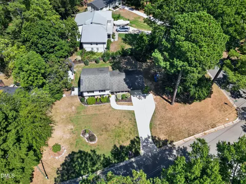 View/Area - 1403 Maple Ave, Apex, NC 27502 photo 2 of 7
