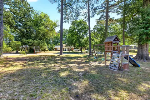 Exterior - 1403 Maple Ave, Apex, NC 27502 photo 16 of 17
