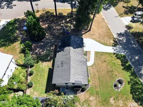 View/Area - 1403 Maple Ave, Apex, NC 27502 photo 6 of 7