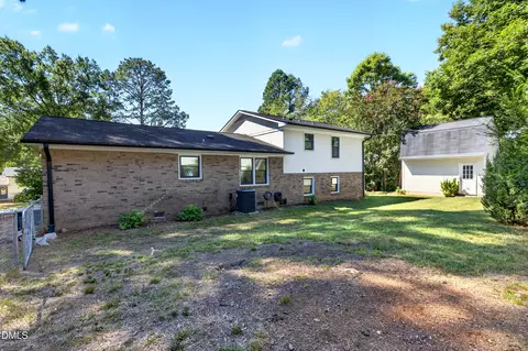 Exterior - 1403 Maple Ave, Apex, NC 27502 photo 10 of 17