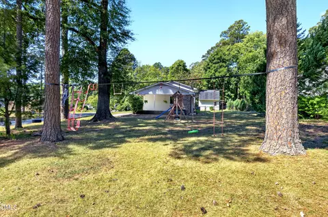 Exterior - 1403 Maple Ave, Apex, NC 27502 photo 14 of 17