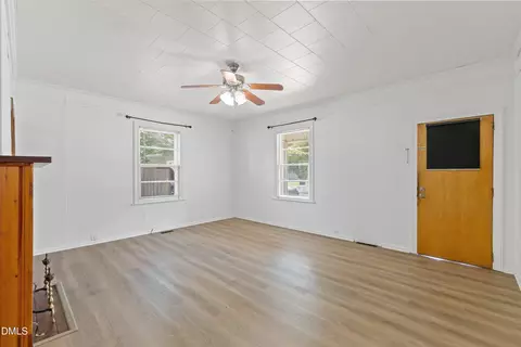 Living - 302 W E St, Erwin, NC 28339 photo 2 of 7
