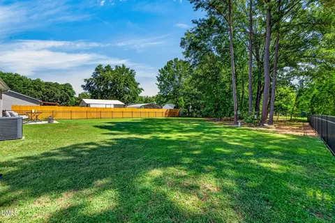 Exterior - 406 Macbeth Dr, Broadway, NC 27505 photo 2 of 3
