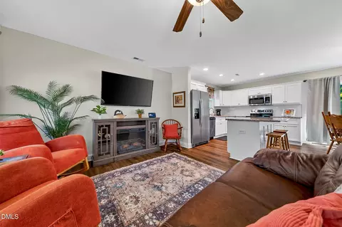 Living - 406 Macbeth Dr, Broadway, NC 27505 photo 3 of 4