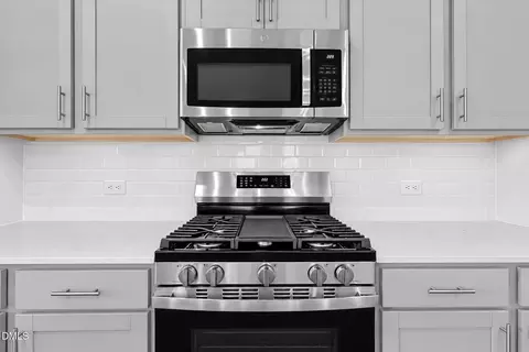 Kitchen - 1007 Yellow Leaf Ln, Durham, NC 27703 photo 3 of 5