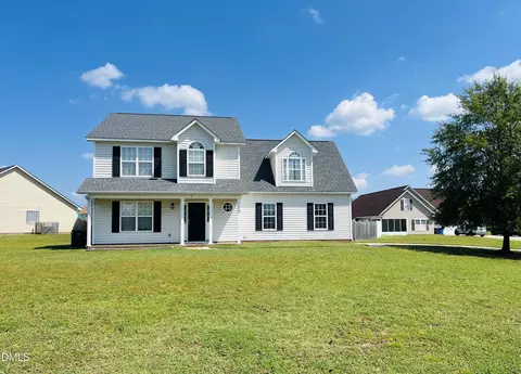 5838 Cornfield Ave, Fayetteville, NC 28314
