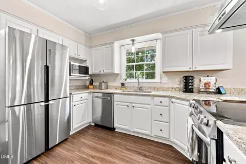 Kitchen - 1004 Edgebrook Dr, Garner, NC 27529 photo 6 of 6