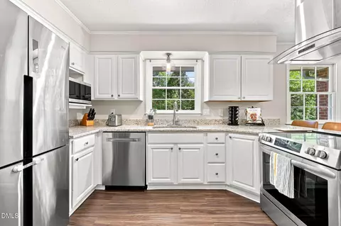 Kitchen - 1004 Edgebrook Dr, Garner, NC 27529 photo 4 of 6