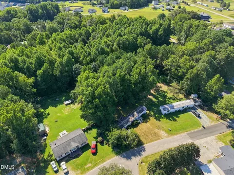 124 Morehead Dr, Willow Springs, NC 27592 photo 3
