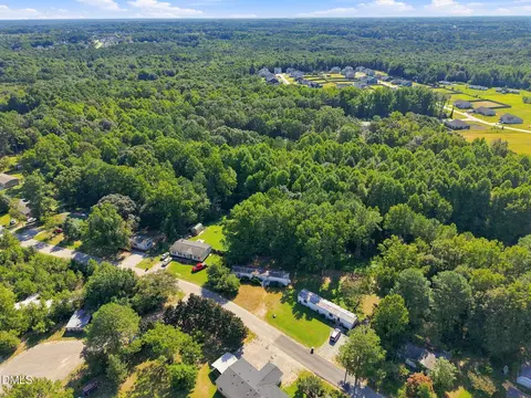 124 Morehead Dr, Willow Springs, NC 27592 photo 6