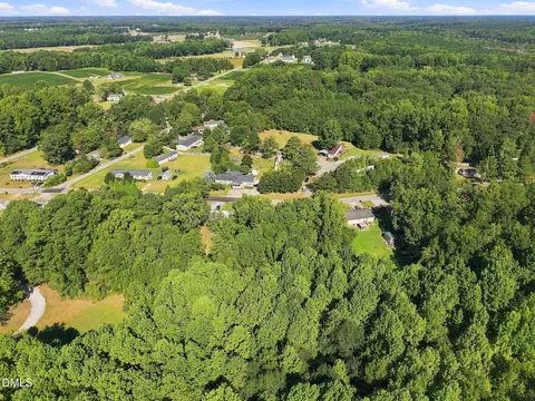 124 Morehead Dr, Willow Springs, NC 27592 photo 10