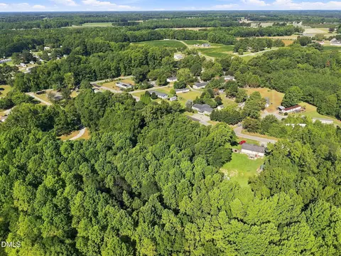 124 Morehead Dr, Willow Springs, NC 27592 photo 11