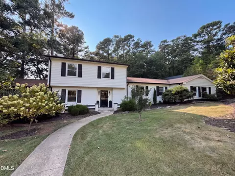 2220 Hillock Dr, Raleigh, NC 27612