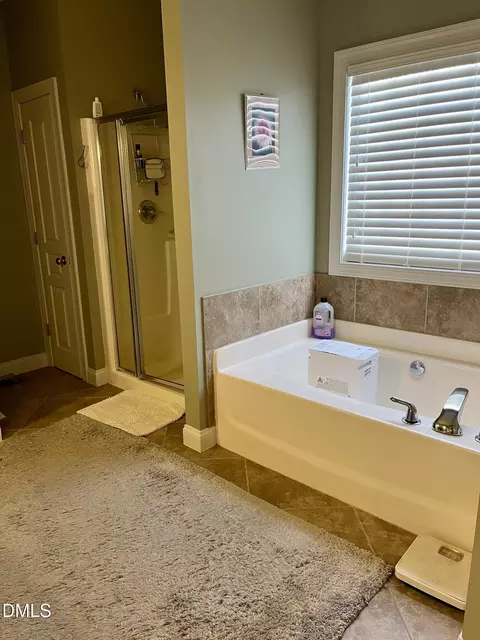 Bath - 2628 Wait Ave, Wake Forest, NC 27587 photo 2 of 4