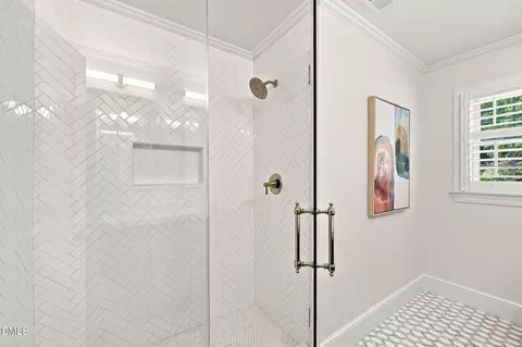 Bath - 2905 Augusta Ct, Raleigh, NC 27607 photo 5 of 5