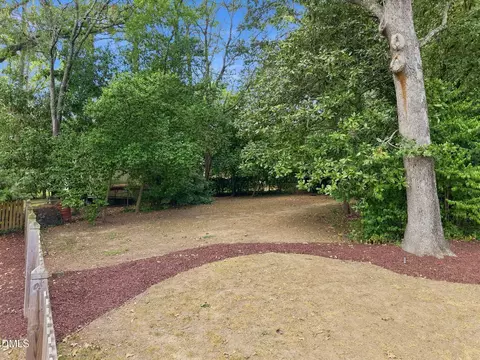 Exterior - 2905 Augusta Ct, Raleigh, NC 27607 photo 8 of 11