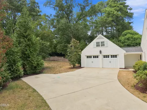 Exterior - 2905 Augusta Ct, Raleigh, NC 27607 photo 10 of 11