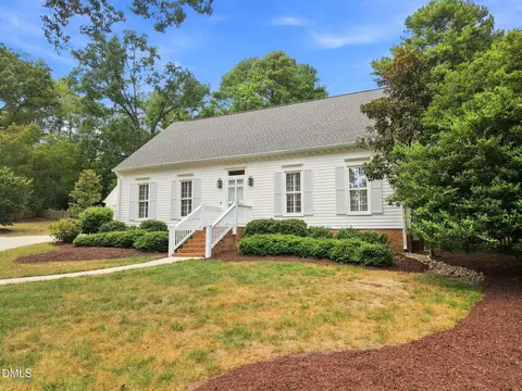 Exterior - 2905 Augusta Ct, Raleigh, NC 27607 photo 4 of 11