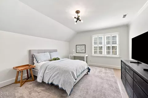 Bedroom - 2905 Augusta Ct, Raleigh, NC 27607 photo 5 of 6