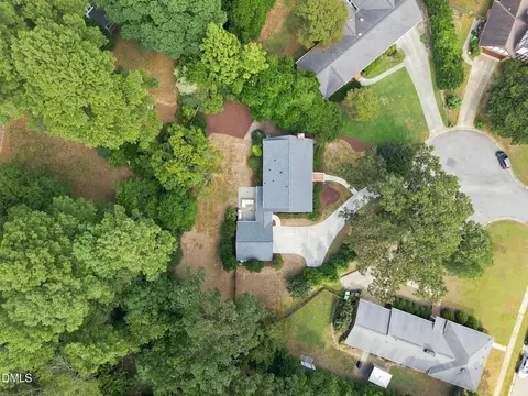 View/Area - 2905 Augusta Ct, Raleigh, NC 27607 photo 1 of 2