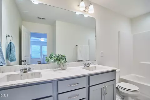 Bath - 1052 Flagler St, Durham, NC 27713 photo 2 of 7