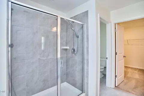 Bath - 1052 Flagler St, Durham, NC 27713 photo 4 of 7