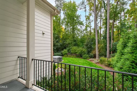 Exterior - 116 Crestview Rd, Raleigh, NC 27609 photo 18 of 21