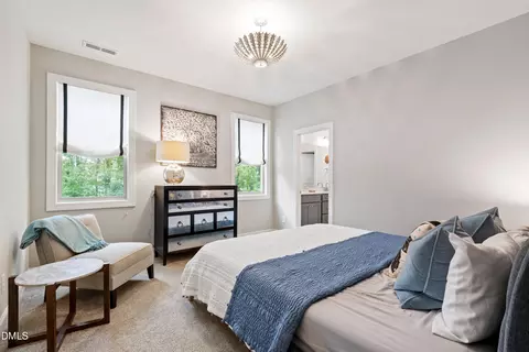 Bedroom - 116 Crestview Rd, Raleigh, NC 27609 photo 3 of 10