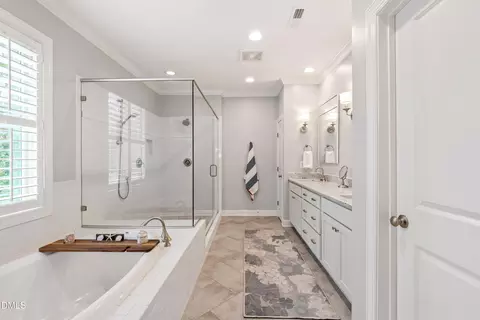 Bath - 116 Crestview Rd, Raleigh, NC 27609 photo 1 of 11