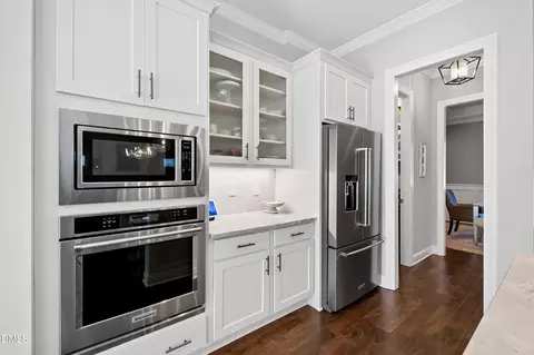 Kitchen - 116 Crestview Rd, Raleigh, NC 27609 photo 6 of 11