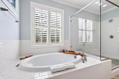 Bath - 116 Crestview Rd, Raleigh, NC 27609 photo 4 of 11