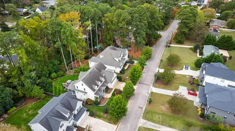 View/Area - 116 Crestview Rd, Raleigh, NC 27609 photo 1 of 5