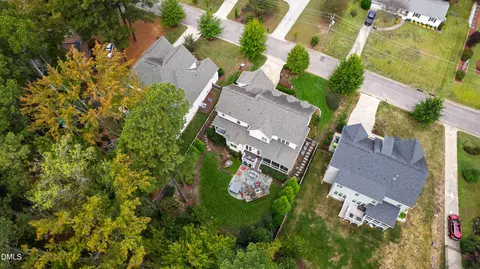 View/Area - 116 Crestview Rd, Raleigh, NC 27609 photo 2 of 5