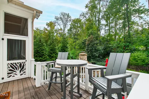 Exterior - 116 Crestview Rd, Raleigh, NC 27609 photo 15 of 21